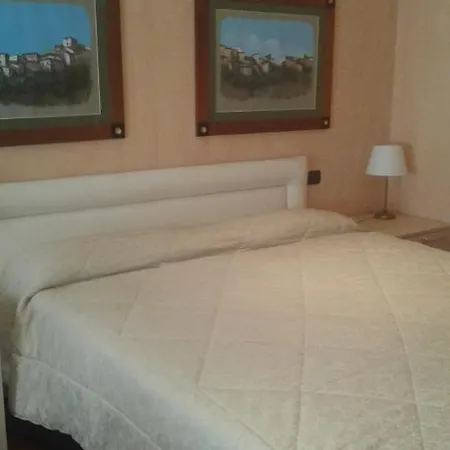 Отель Colosseo 2*