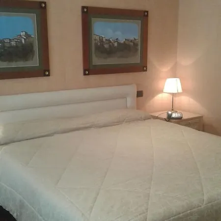 فندق Colosseo 2*