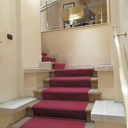Colosseo Hotel 2*